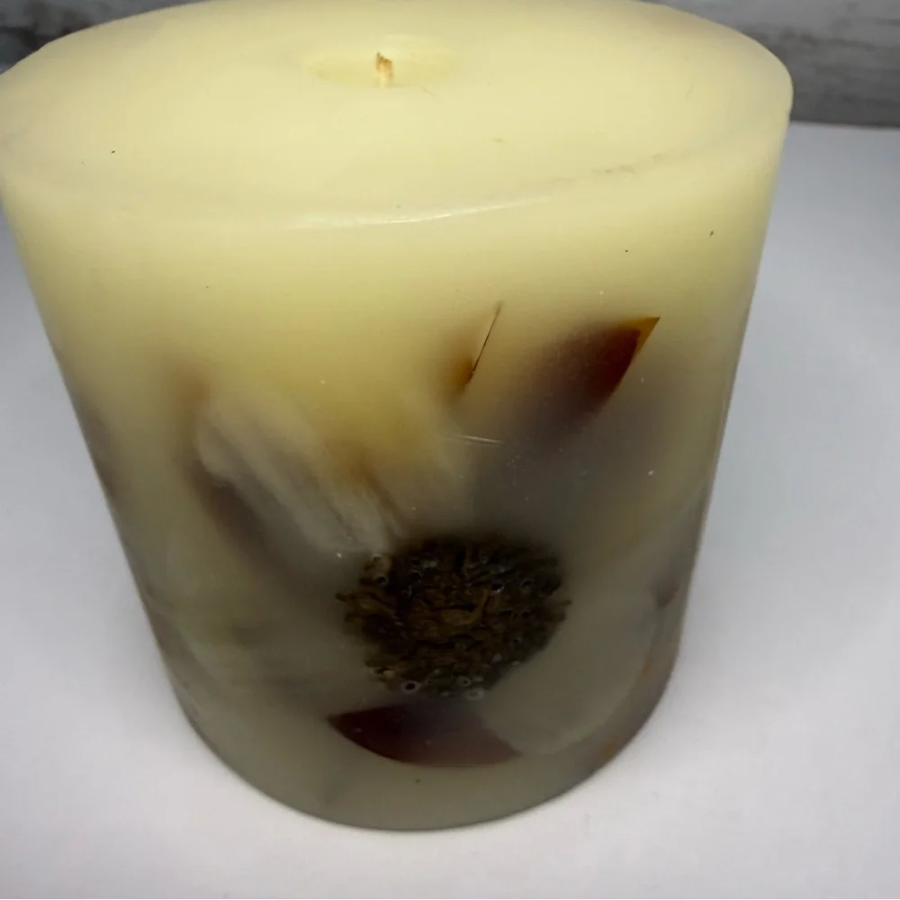 Pier 1 Imports Vintage Candle First Bloom A Botanical Design Premier Bourgeon - Picture 7 of 10